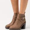 High Heel Stiefelette - Taupe