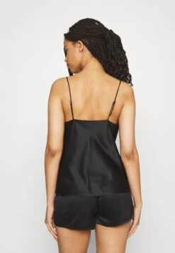 Anna Field SIMPLE SATIN SHORT SET - Nachtwäsche Set - Black 8 Anna Field SIMPLE SATIN SHORT SET - Nachtwäsche Set - Black -Anna Field 722ca56a9ee2439f909f606ecf6a7ffe
