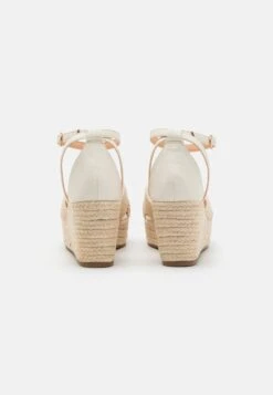Plateausandalette - Beige 9 Plateausandalette - Beige -Anna Field 75a44eba836e47e4900e3bb3ae8012ae