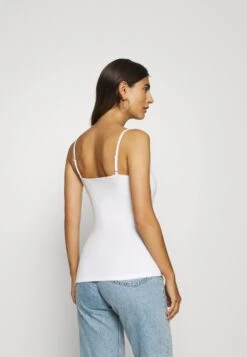 Anna Field 2 PACK - Top - White/black 8 Anna Field 2 PACK - Top - White/black -Anna Field 75f476cf5f4e4cbba8c6d13bba711e24