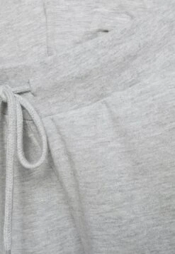 SLIM FIT JOGGERS - OVERBUMP - Jogginghose - Light Grey -Anna Field bdcb41bafe3945bd95f8e6c593930596