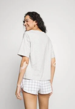 Anna Field SET - Pyjama - Grey 8 Anna Field SET - Pyjama - Grey -Anna Field c6a5af1917514b5181acb0e609196c4a