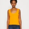 Anna Field Top - Orange